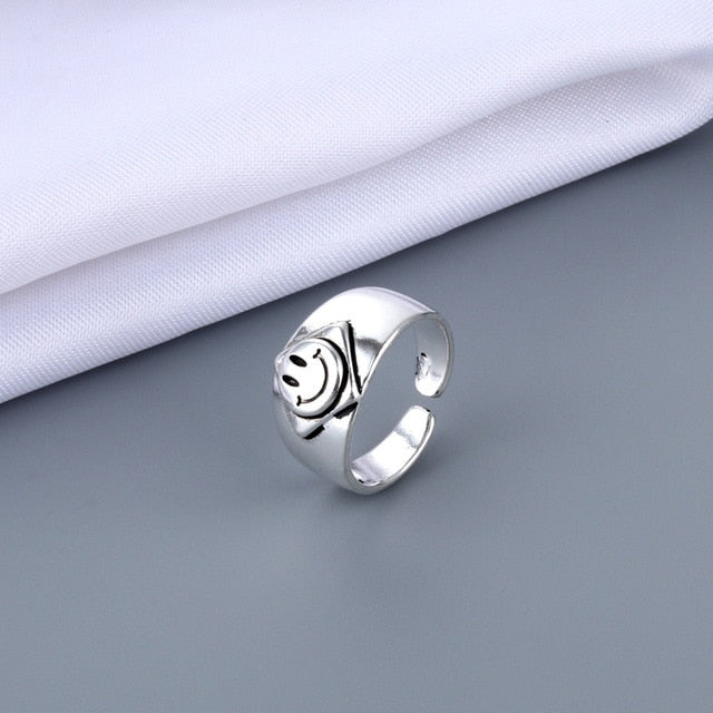 2021 Vintage Ancient Silver Color Happy Smiling Face
