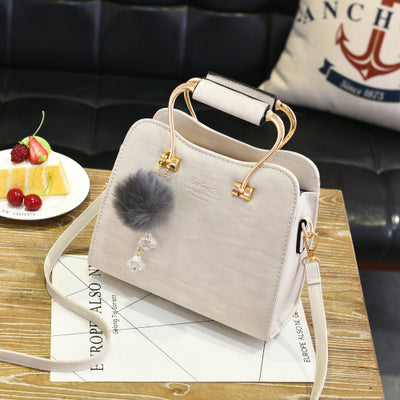 Jasmin Bicoleta - Women Hairbal Metal handbag